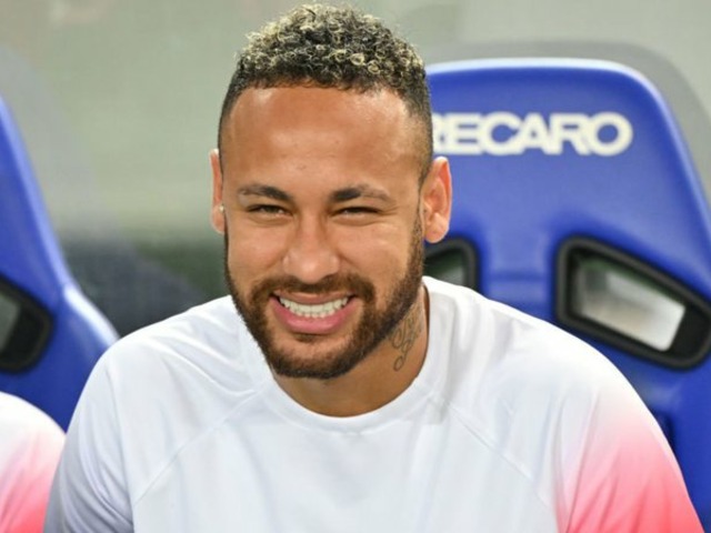 Neymar ironiza estado de gramado que Al Hilal vai jogar no Irã: “Não é  possível”