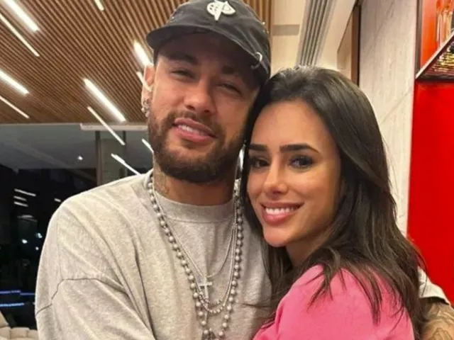 Ex de Neymar passa segredo para ter a 'vagina mais bonita do Brasil