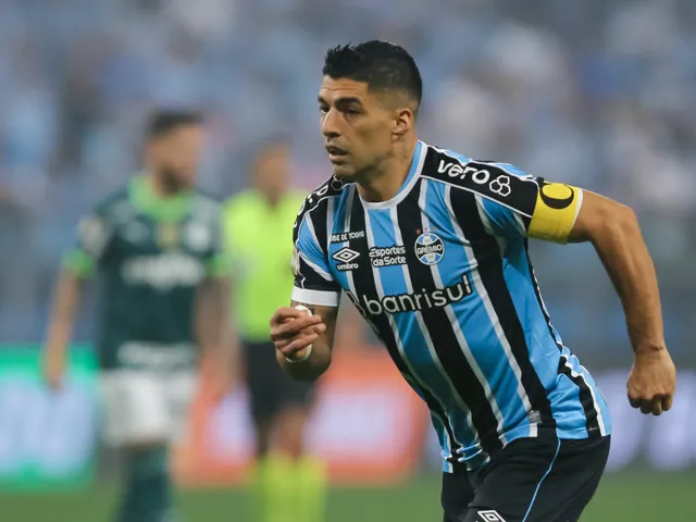 Suárez pode fazer seu último jogo na Arena do Grêmio