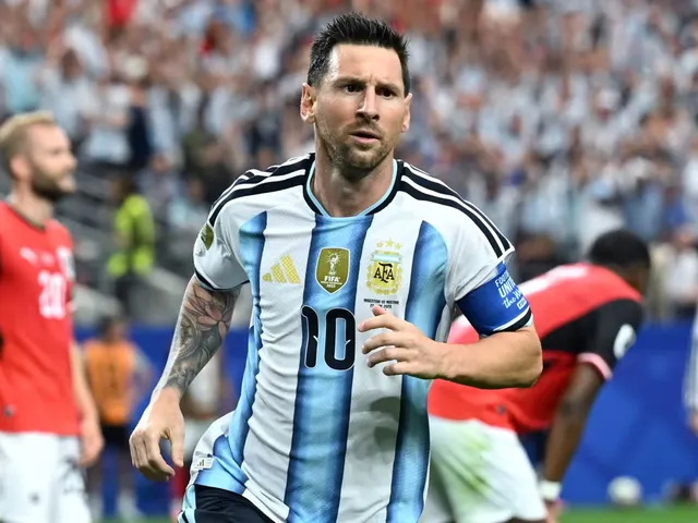 https://timnews.com.br/system/images/photos/16758584/original/Lionel-Messi-reacts-to-scoring-his-17th-goal-at-a-World-Cup?1782157135